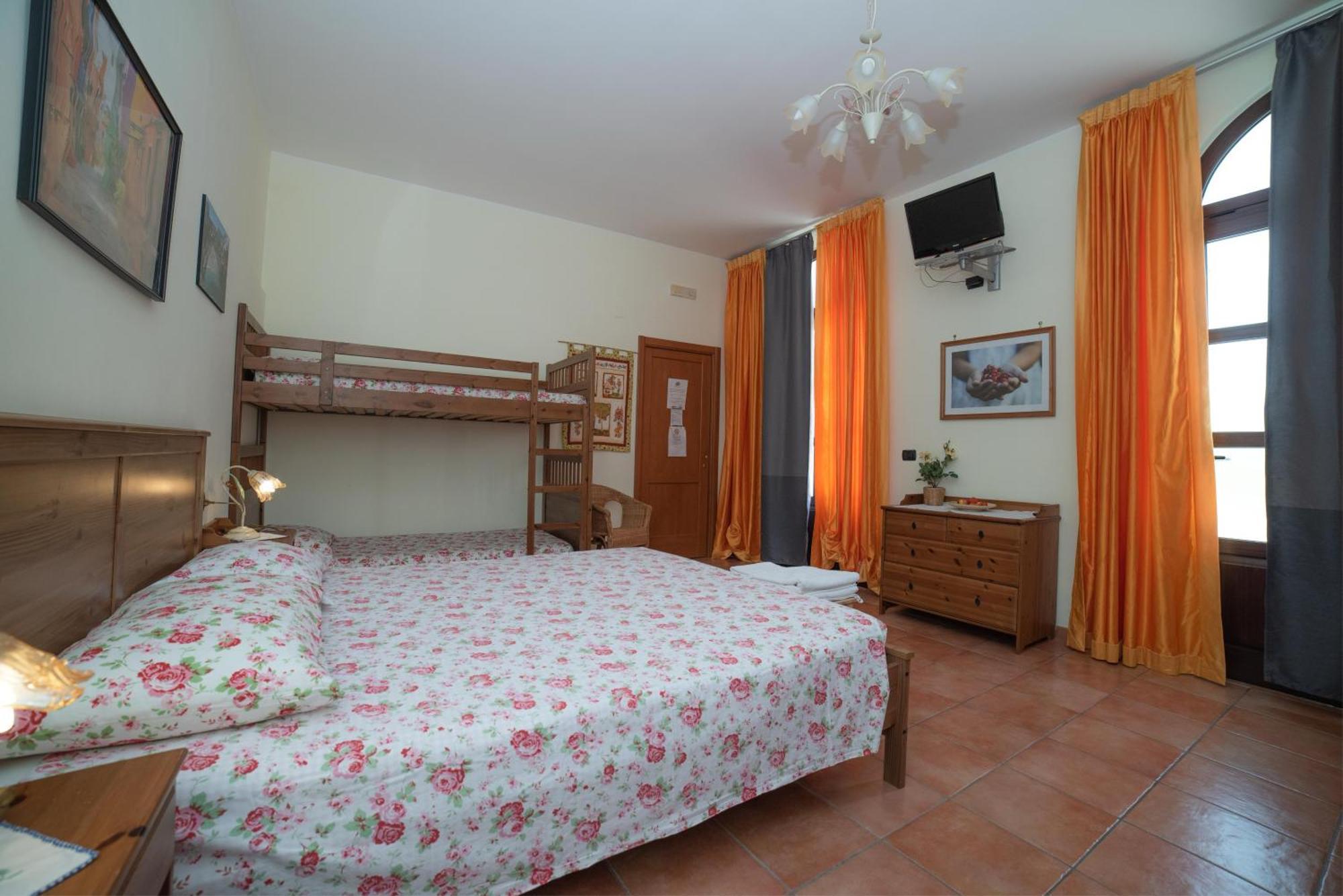 Agriturismo Fiori D'Arancio Palagiano Exterior photo